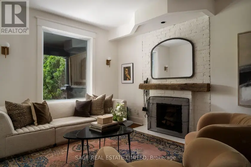 Semi-Detached/Link at 121 GLENDALE AVENUE, Toronto