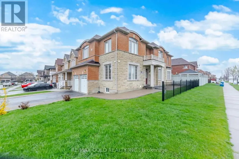 Detached at 26 DRUMMONDVILLE DRIVE, Brampton