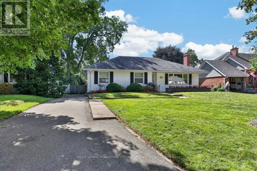 Detached at 948 LONG DRIVE, Burlington