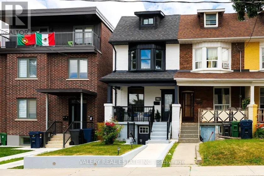 Townhouse at UPPER - 219 MCROBERTS AVENUE, Toronto