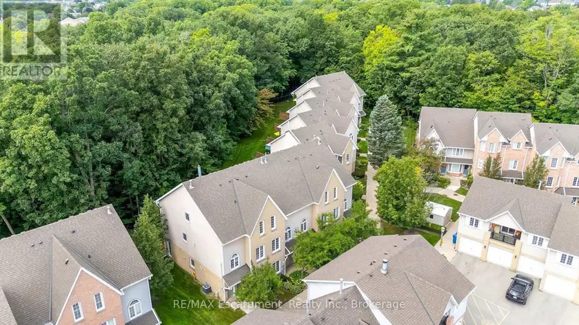 Townhouse at 218 - 2110 CLEAVER AVENUE, Burlington