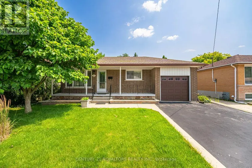 Detached at 21 JERSEY AVENUE, Brampton