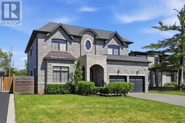 Detached at 584 WEYNWAY COURT, Oakville