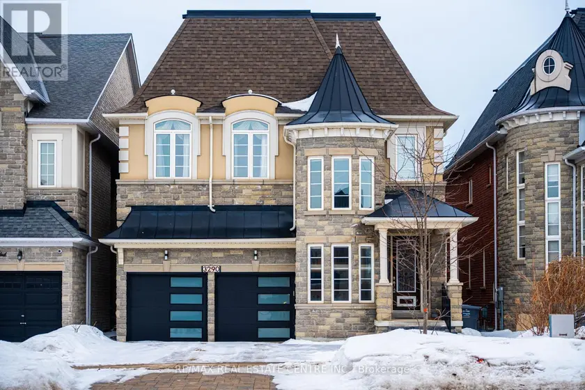 Detached at 3290 ERIN CENTRE BOULEVARD, Mississauga