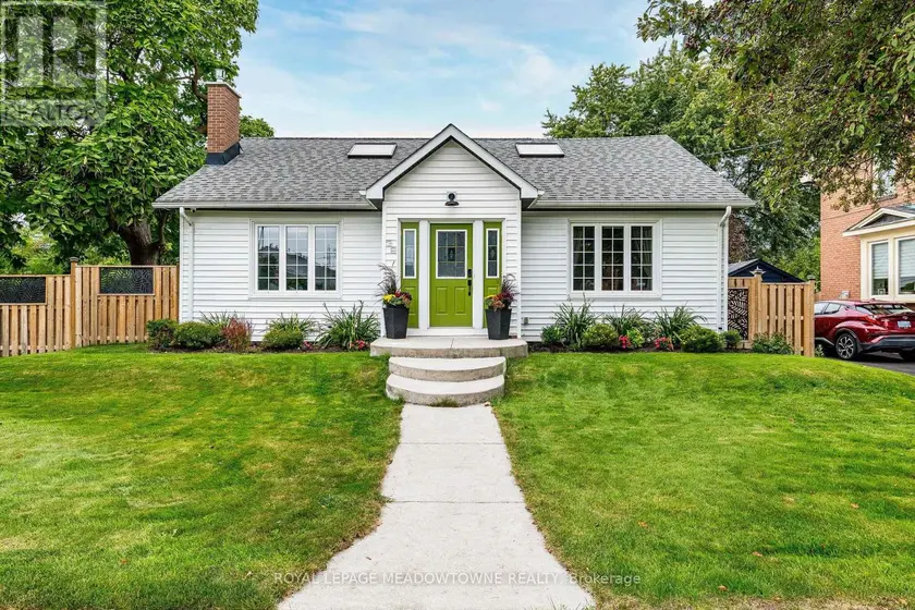 Detached at 32 CRAIG STREET, Brampton