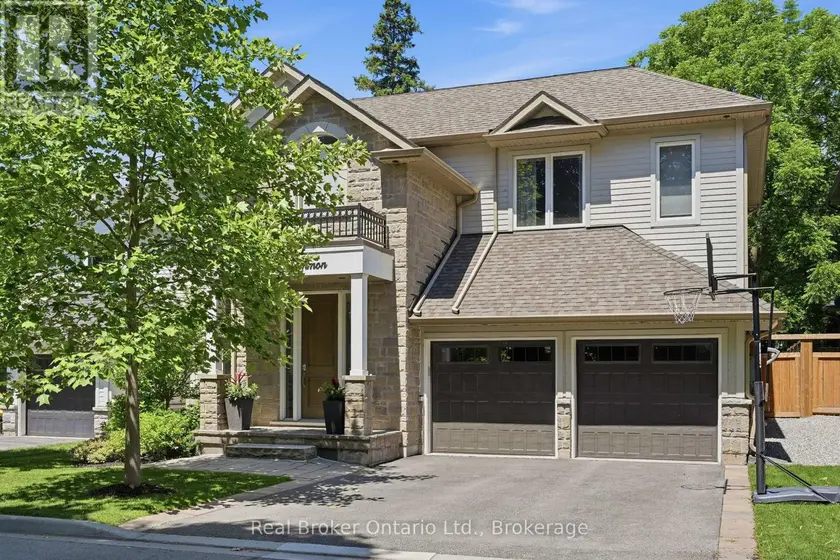 Detached at 2541 KATE COMMON, Oakville