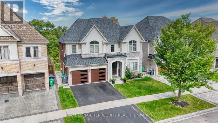 Detached at 38 RHAPSODY CRESCENT, Brampton