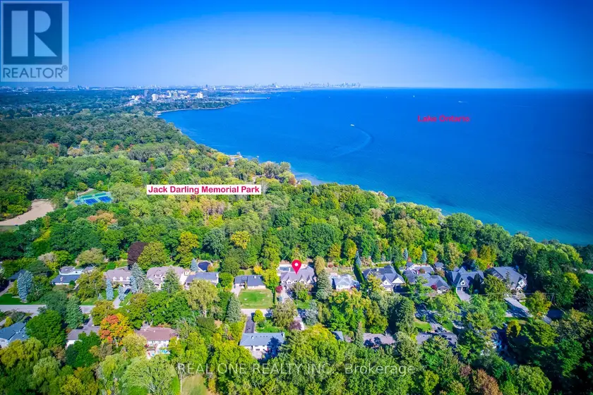 Detached at 767 PARKLAND AVENUE, Mississauga