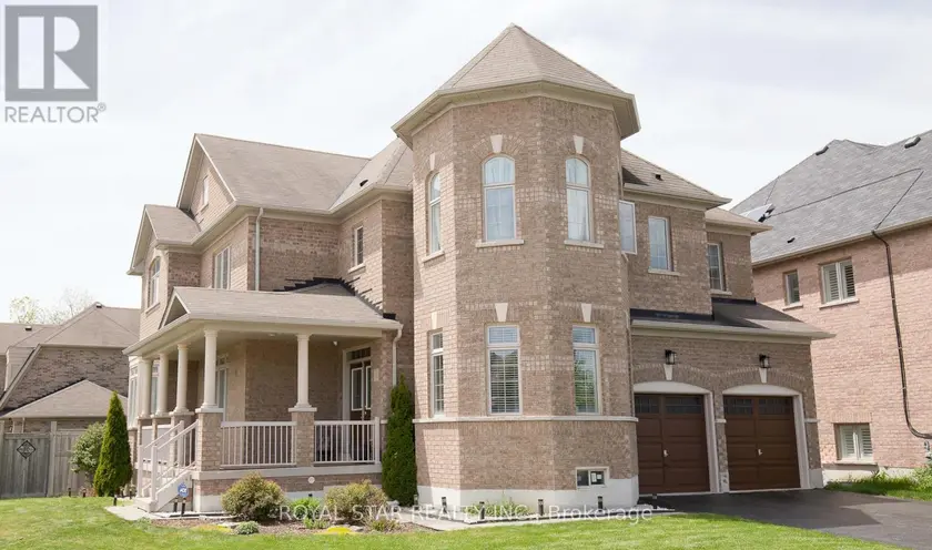 Detached at 4 BERKWOOD HOLLOW, Brampton