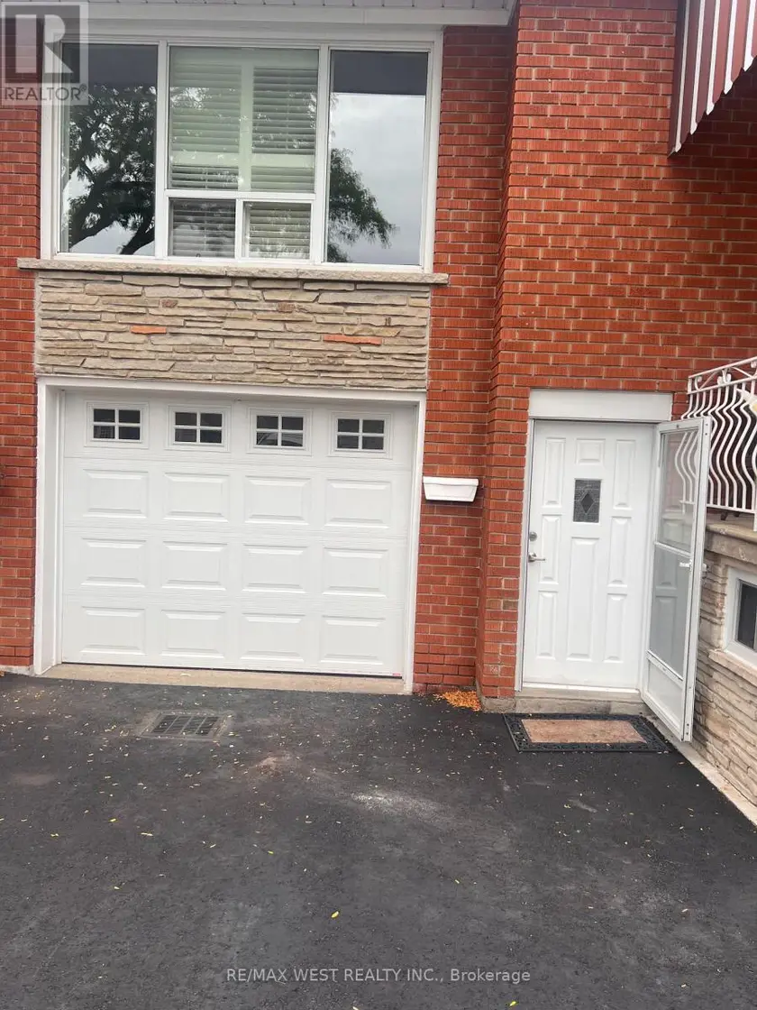 Semi-Detached/Link at 57 STARVIEW DRIVE, Toronto