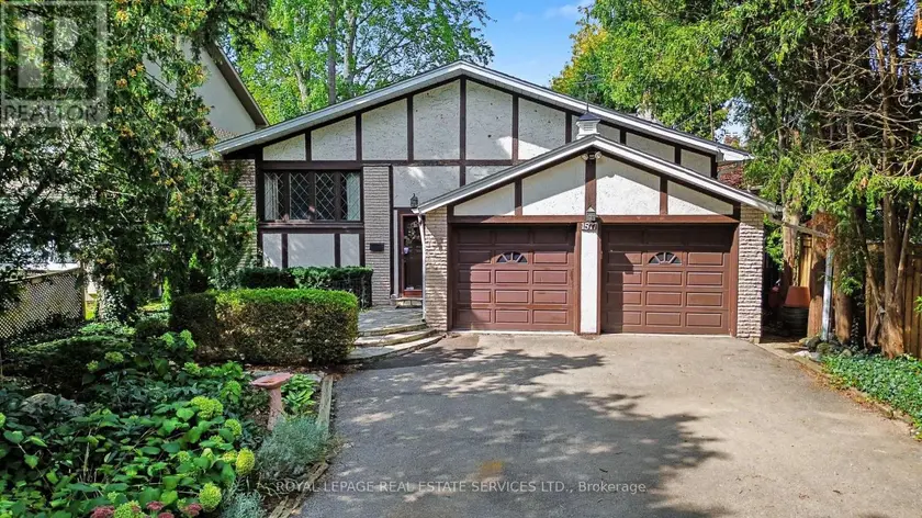 Detached at 1577 THOMPSON STREET, Mississauga