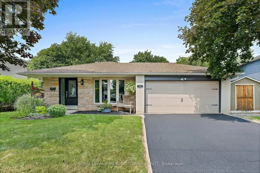 Detached at 33 FAGAN DRIVE, Halton Hills