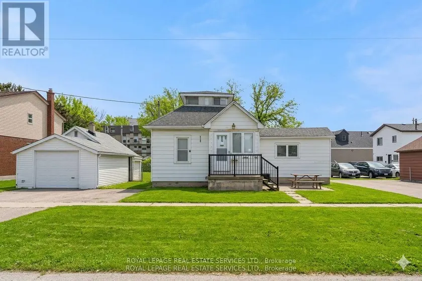 Detached at 2386 SOVEREIGN STREET