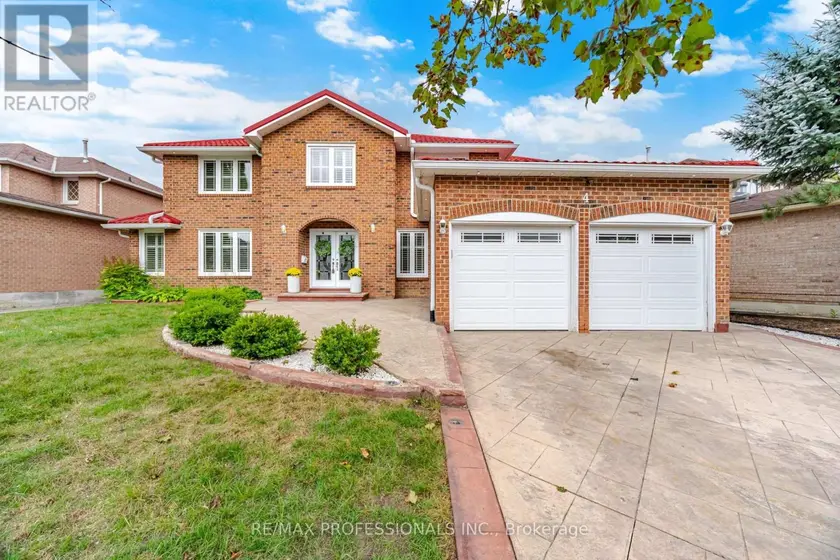 Detached at 4 MCFADDEN DRIVE, Brampton