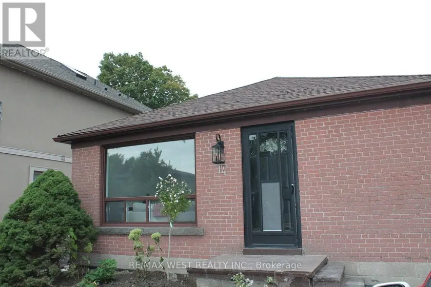 Detached at MAIN - 14 TREEVIEW DRIVE, Toronto