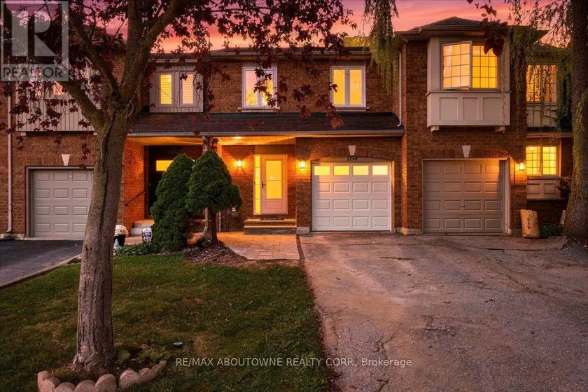 Townhouse at 1194 TREETOP TERRACE, Oakville