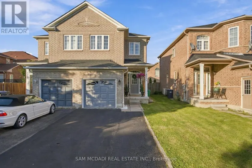 Semi-Detached/Link at 7331 CORK TREE ROW, Mississauga