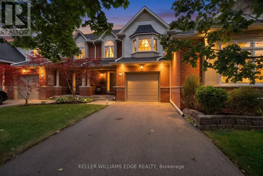 Townhouse at 2 - 2175 COUNTRY CLUB DRIVE, Burlington