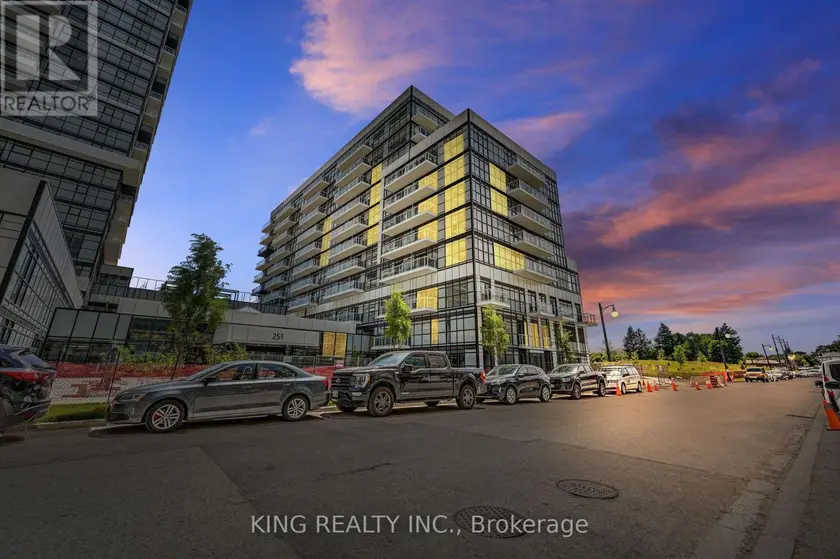 Townhouse at 133 - 251 MANITOBA STREET, Toronto