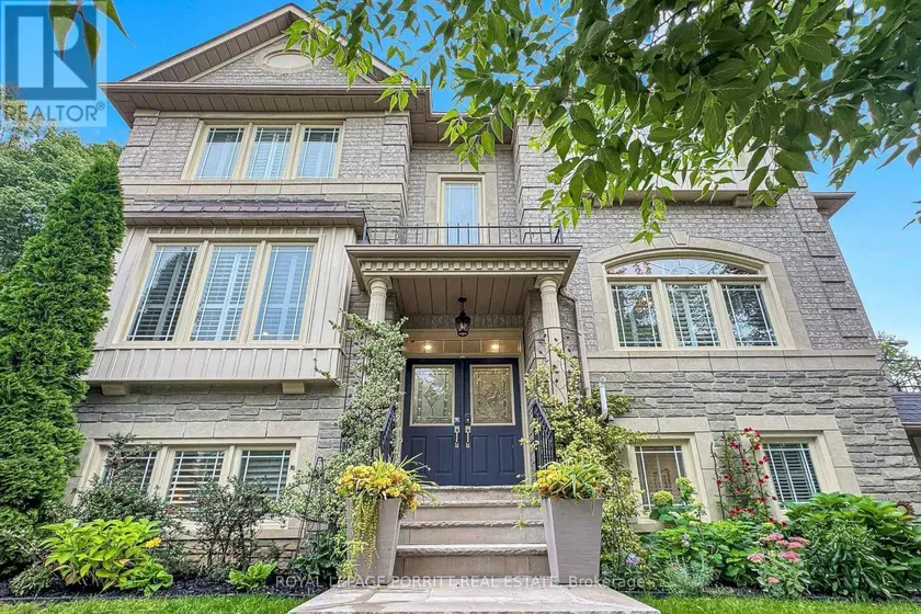 Townhouse at 2 GRANITE COURT, Toronto