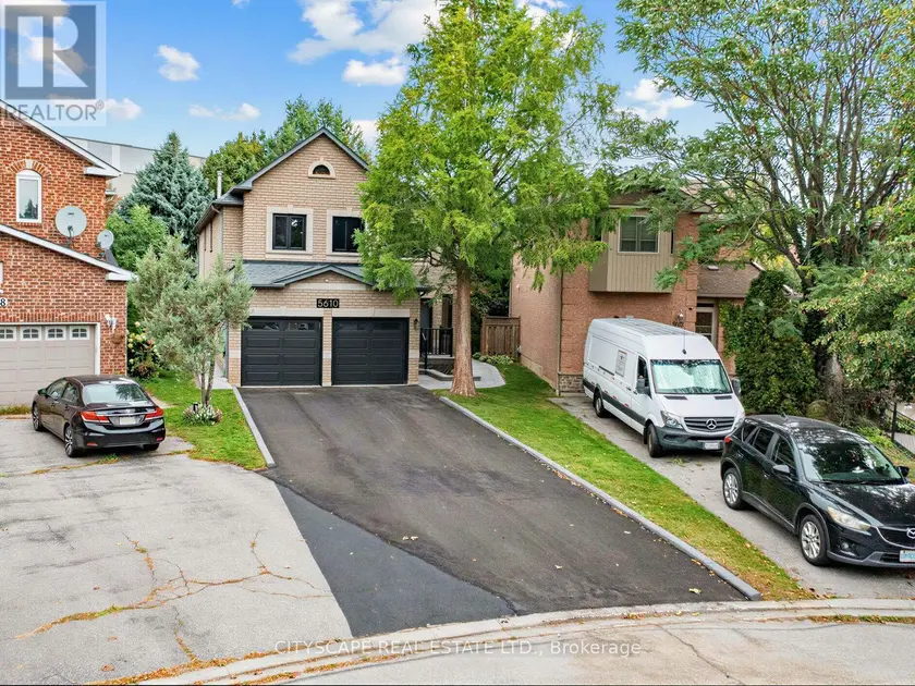 Detached at 5610 CORTINA CRESCENT, Mississauga