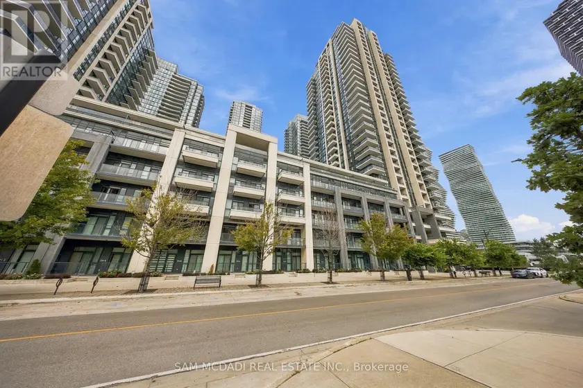 Townhouse at TH6 - 4055 PARKSIDE VILLAGE DRIVE, Mississauga