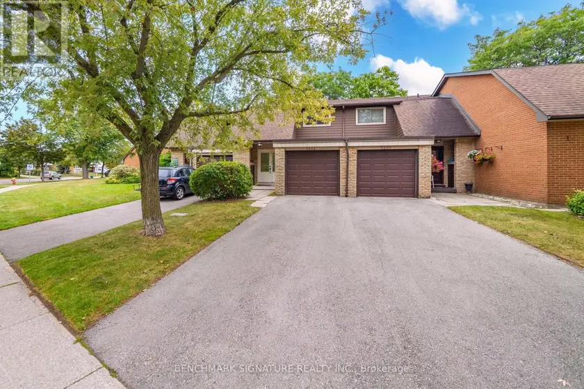 Townhouse at 11 - 5292 PINEDALE AVENUE, Burlington