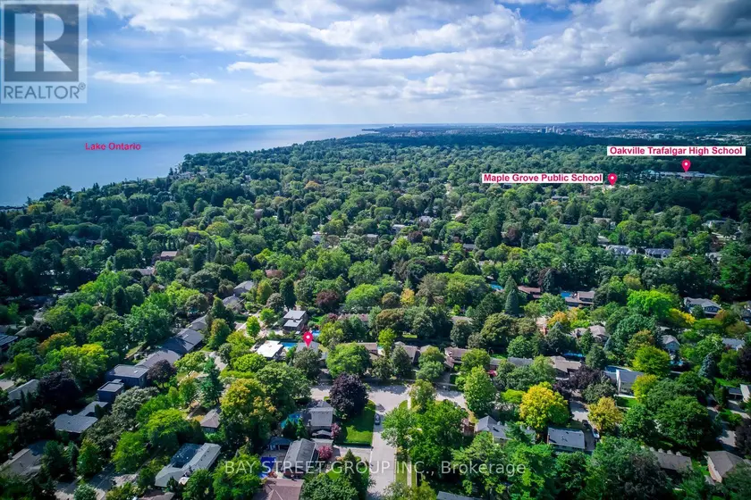Detached at 216 BEECHFIELD ROAD, Oakville