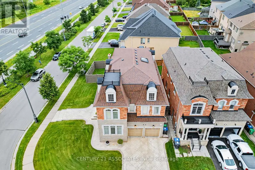 Detached at 29 BLACK DIAMOND CRESCENT, Brampton