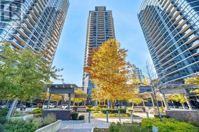 Apartment at 901 - 5 VALHALLA INN ROAD, Toronto