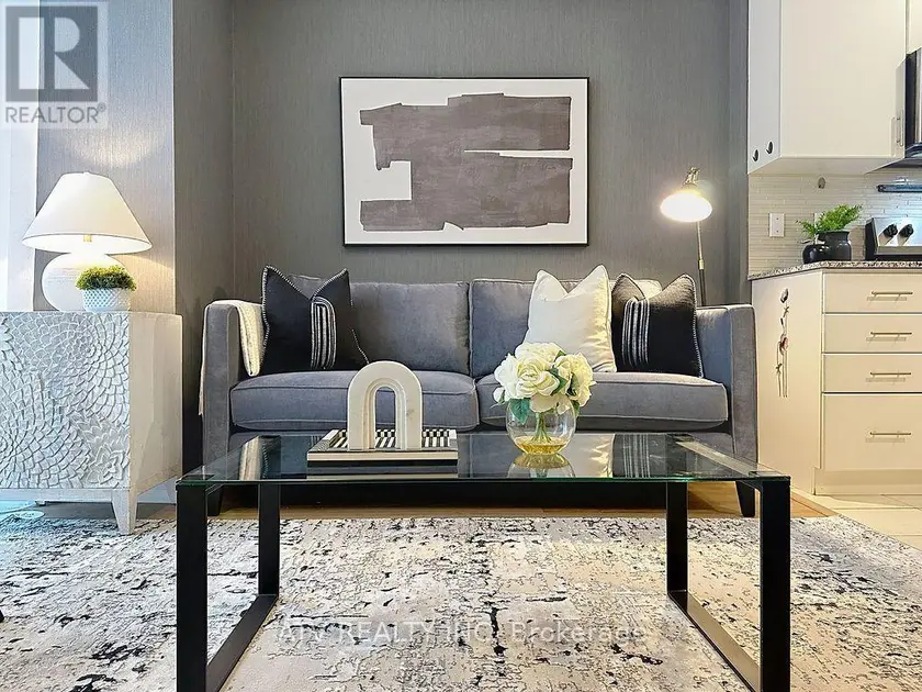 Townhouse at 35 - 26 FIELDWAY ROAD, Toronto
