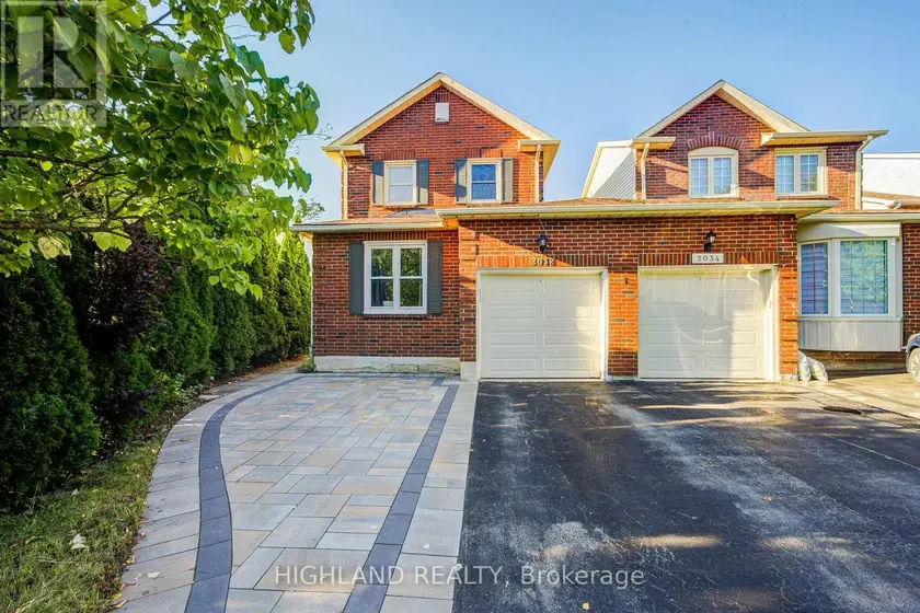 Semi-Detached/Link at 2032 GLENADA CRESCENT, Oakville