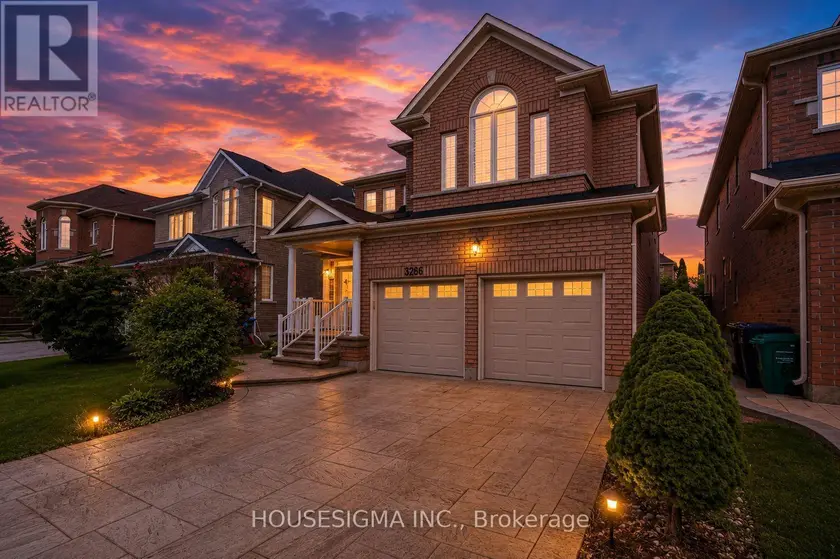Detached at 3266 WEATHERFORD ROAD, Mississauga