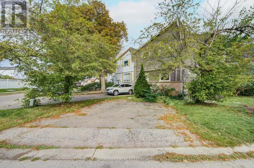 Detached at 50 HOSKINS SQUARE, Brampton