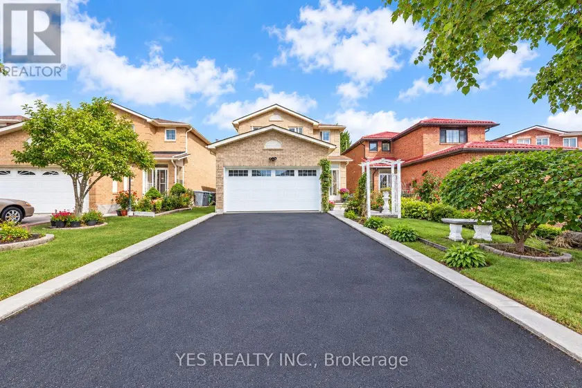 Detached at 7 COLCHESTER AVENUE, Brampton
