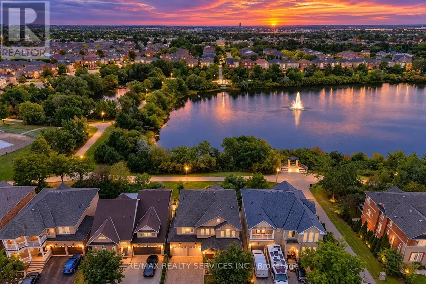 Detached at 100 SOUTHLAKE BOULEVARD, Brampton