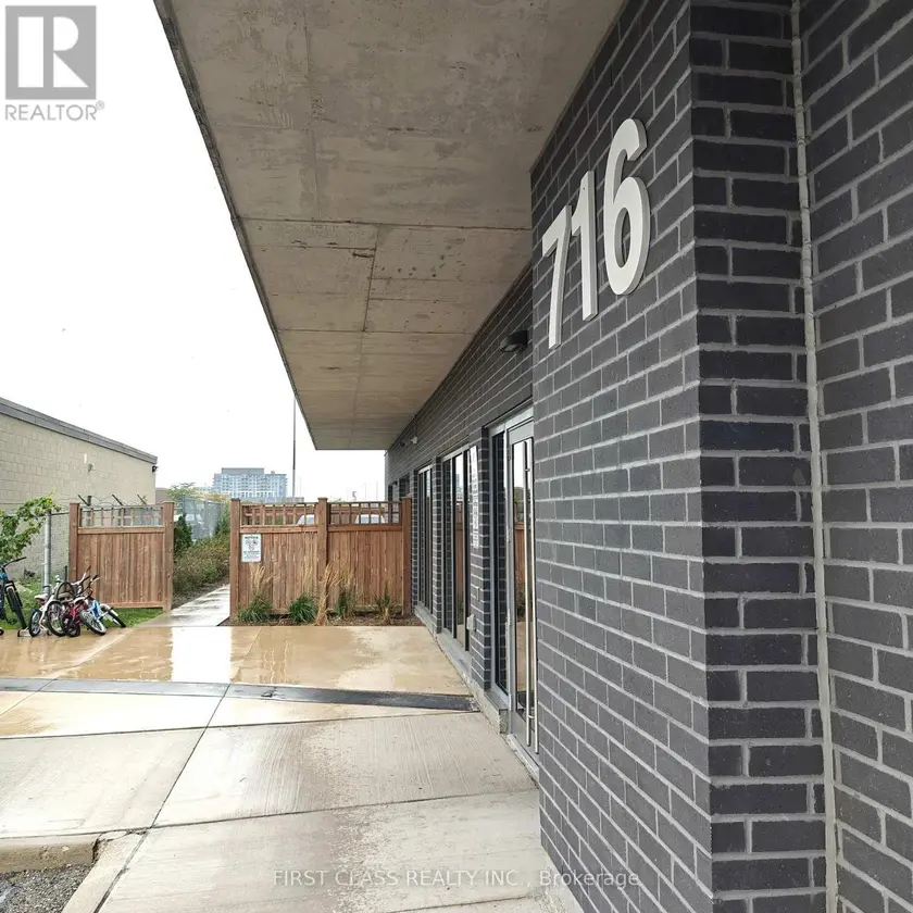 Apartment at 808 - 716 MAIN STREET E, Milton