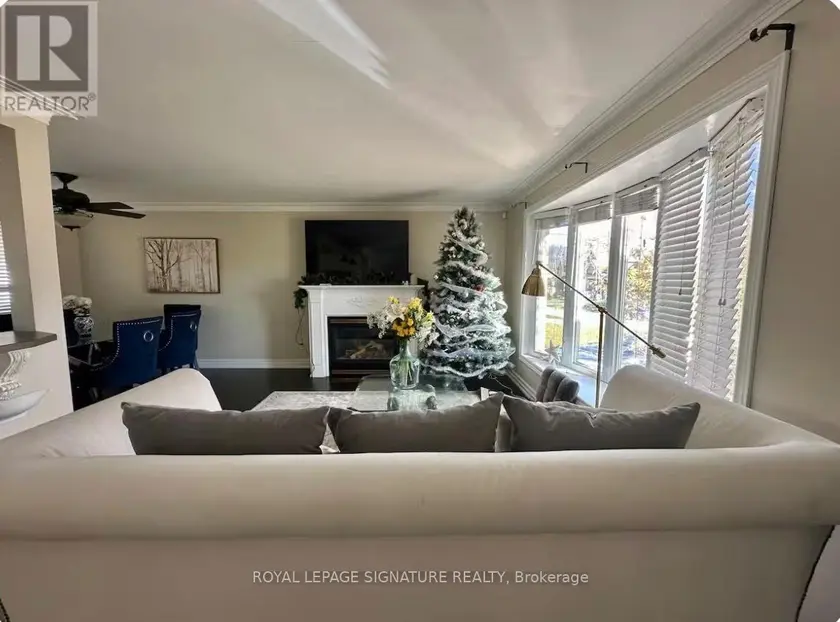 Detached at 1353 SHELDON AVENUE, Oakville