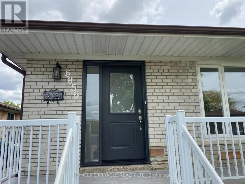 Semi-Detached/Link at 6856 DARCEL AVENUE, Mississauga
