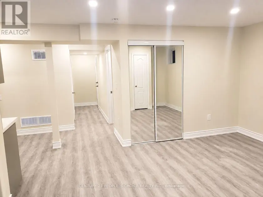 Detached at 1 (BSMT) - 703 YATES DRIVE, Milton