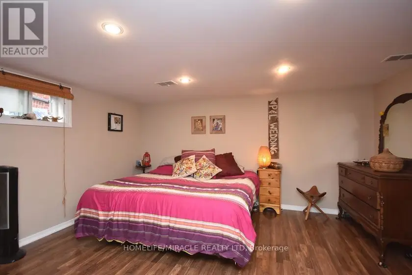 Detached at 1476 CAWTHRA ROAD, Mississauga