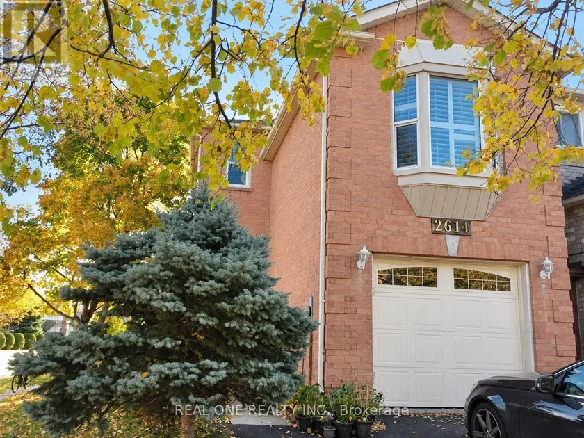 Semi-Detached/Link at 2614 ADDINGHAM CRESCENT, Oakville