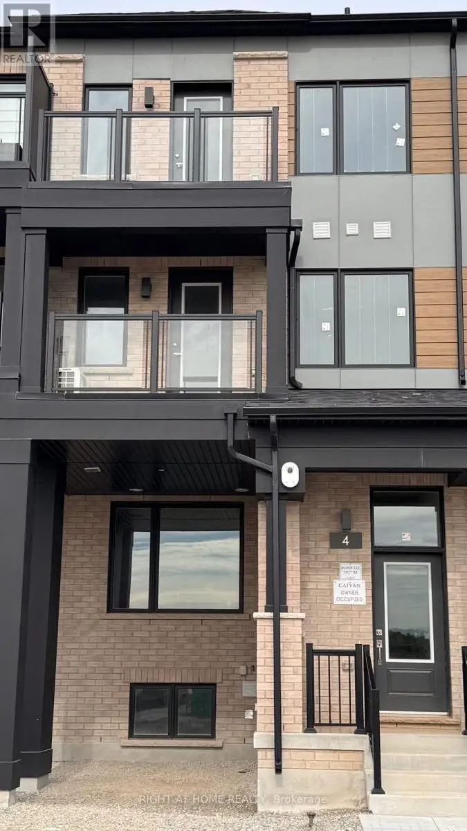 Townhouse at 4 TWINFLOWER WAY, Brampton