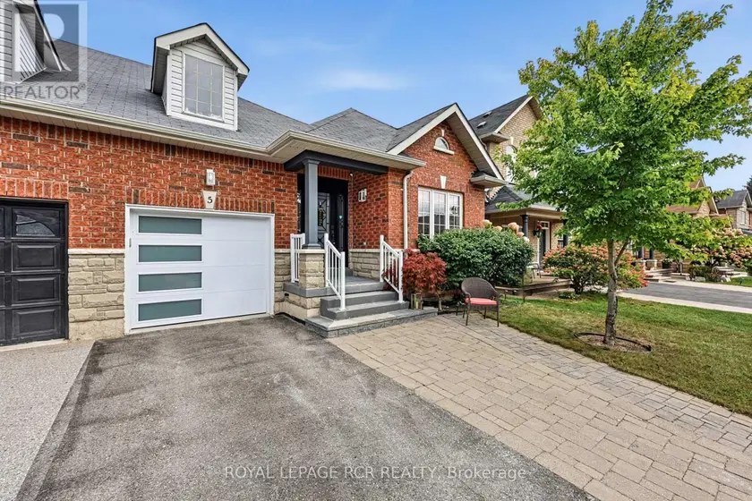 Semi-Detached/Link at 5 BORLAND CRESCENT, Caledon