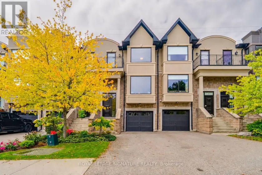 Townhouse at 18 MATTHEW COURT, Toronto