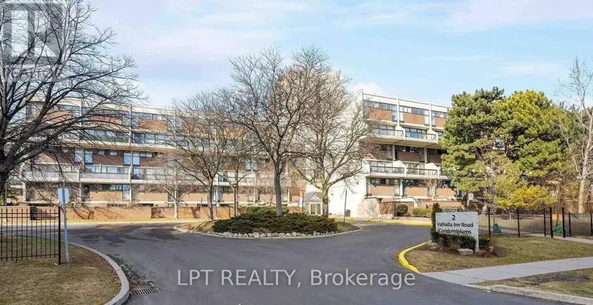 Townhouse at 332 - 2 VALHALLA INN ROAD, Toronto
