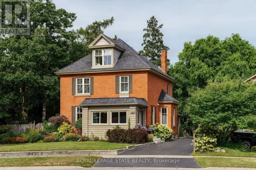 Detached at 627 MAPLE AVENUE, Burlington