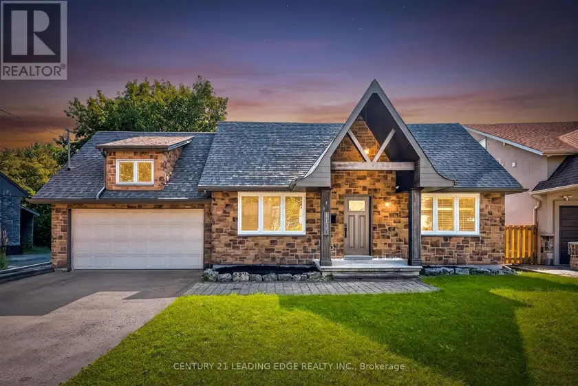 Detached at 1130 HALLIDAY AVENUE, Mississauga