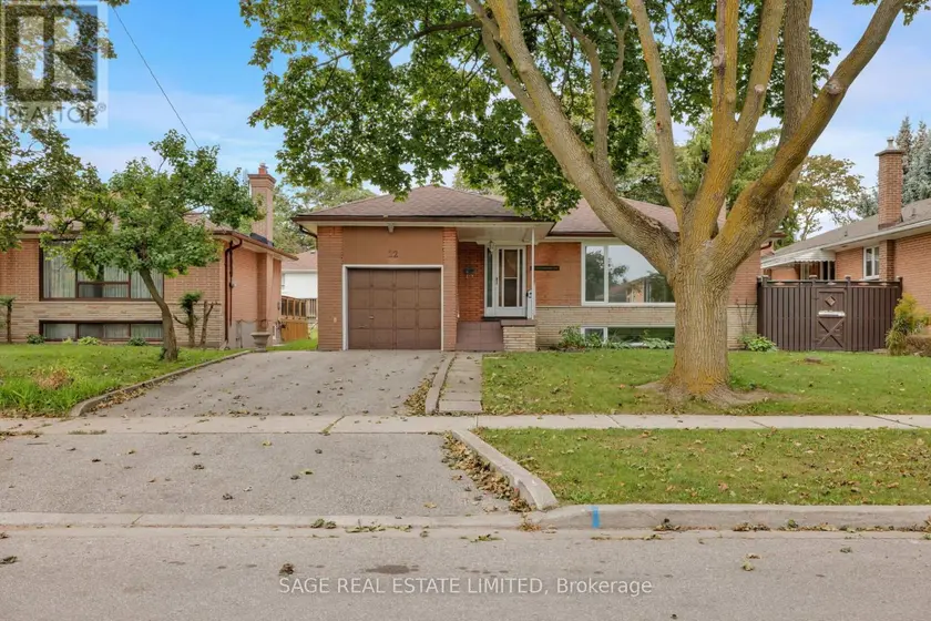 Detached at 22 RIDGEMOUNT ROAD, Toronto