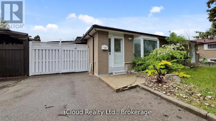 Semi-Detached/Link at 19 FLAMINGO CRESCENT, Brampton